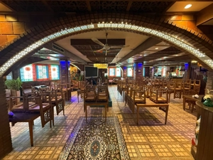 اجاره  400 متر تجاری  بر خیابان اسکندری