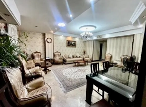 آپارتمان 82 متری . فول امکانات