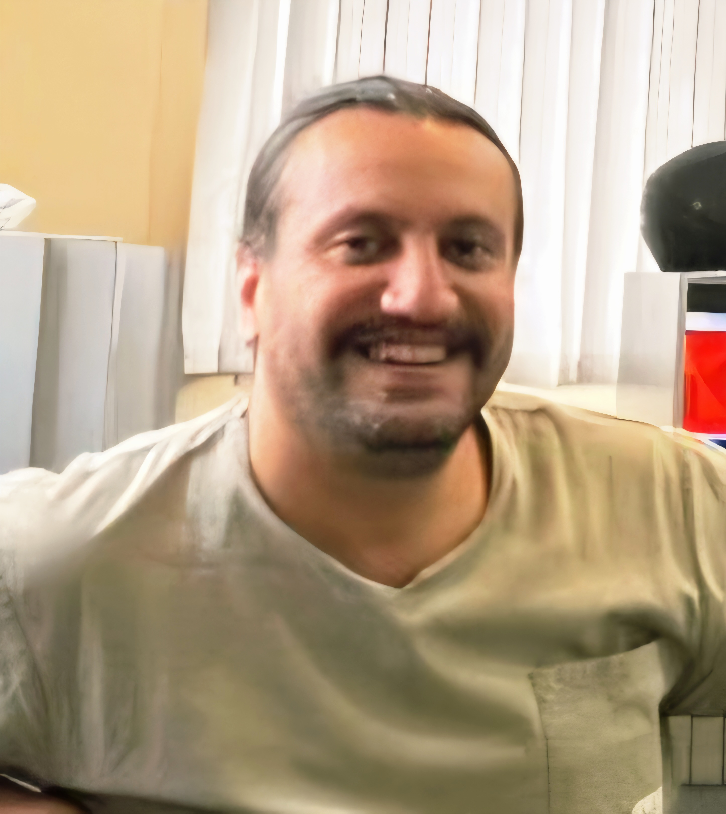 آزاد دلسوز
