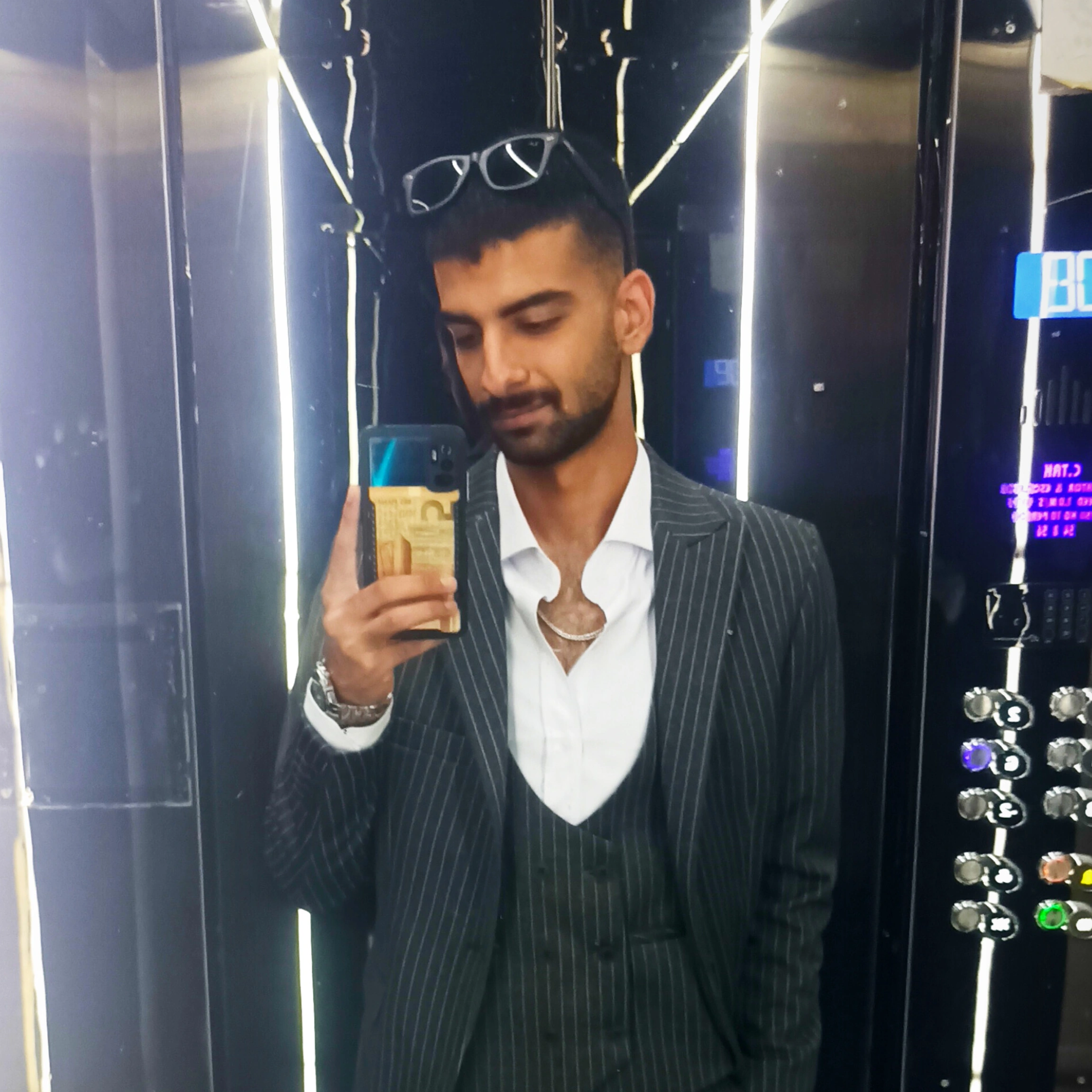 عرفان وکیلی