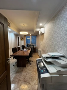 ظفر/110متر اداری/تاپ لوکیشن